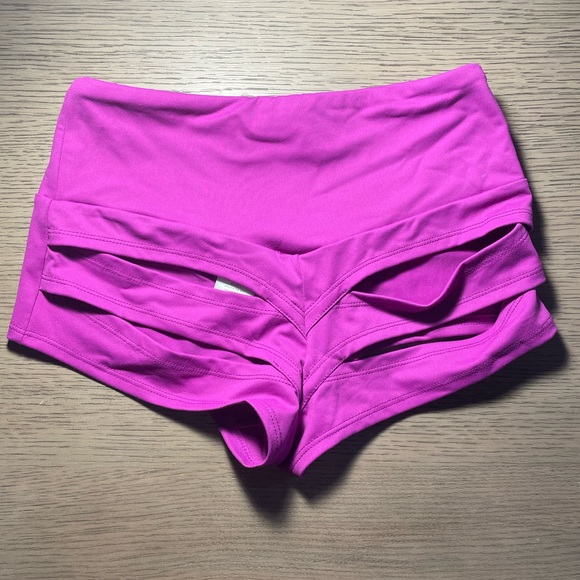 Cut Out Booty Shorts - Picture 13 of 16